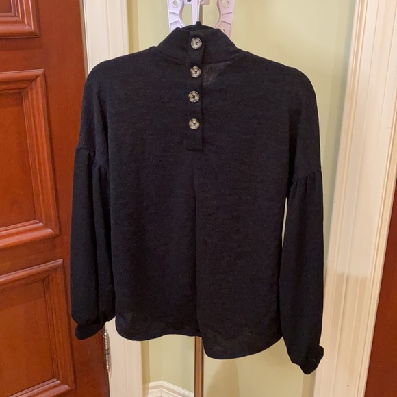 Mock turtleneck sweater - Picture 2 of 3